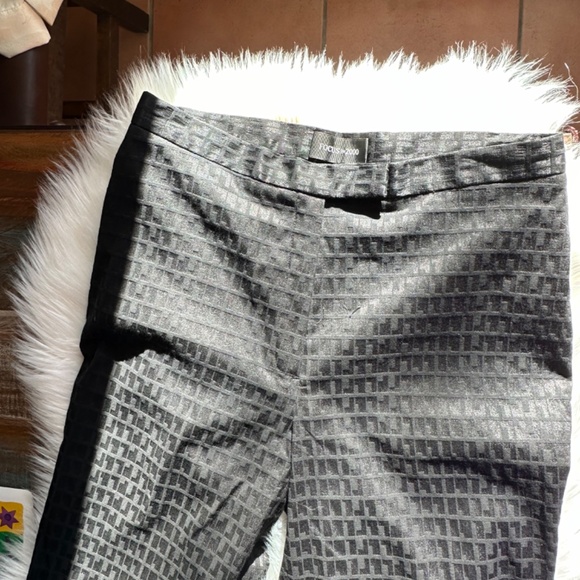 Gorgeous black on black print design dress pants - Excellent Condition!! - Picture 3 of 8